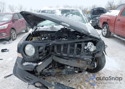 2016 Jeep Patriot Latitude z USA, uszkodzony, nr VIN 1C4NJRFBXGD775957